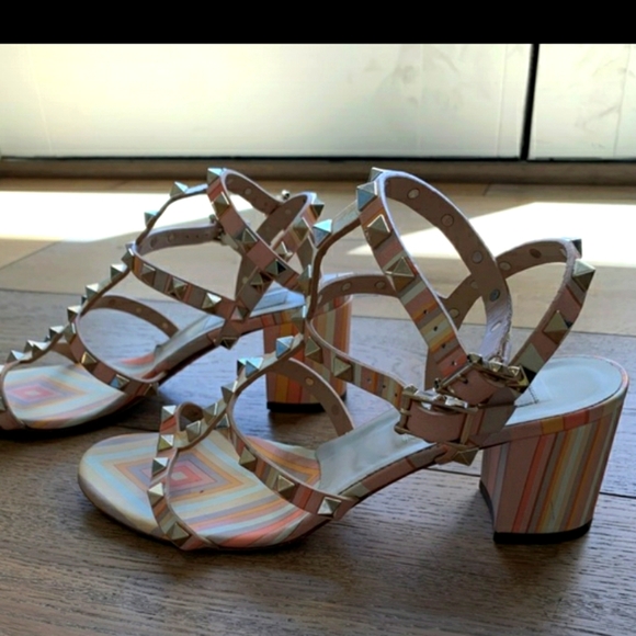 Valentino Studded Shoes. Tru to Size 7 1/2. Great Cond. - Picture 2 of 6